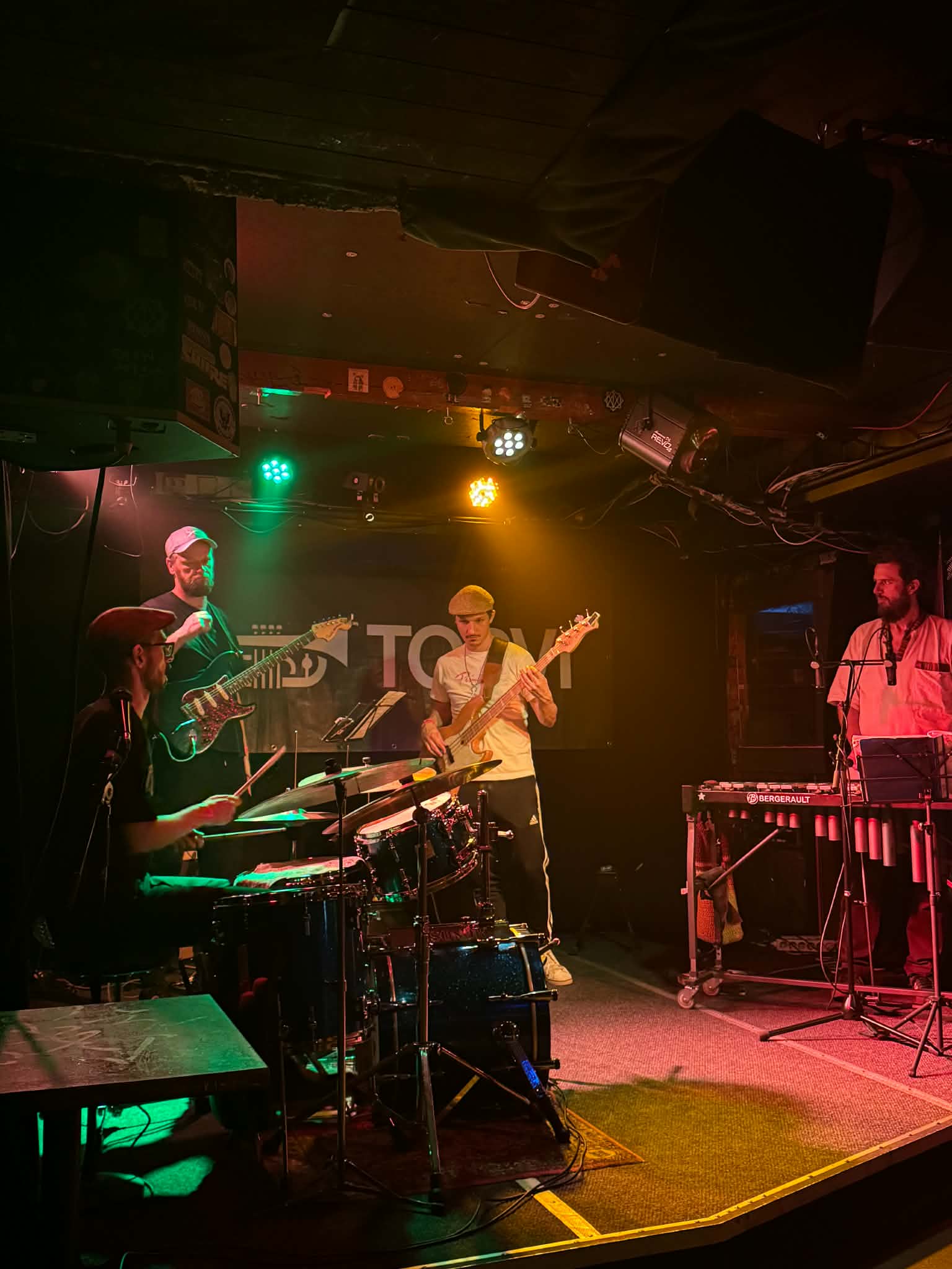 The Jazzholes – Ravintola Torvi